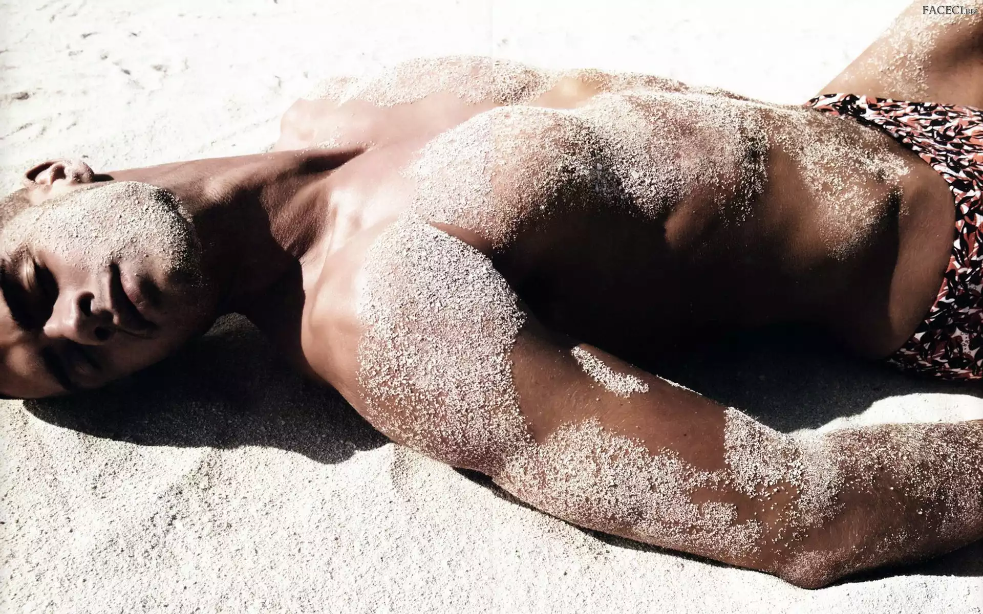 Piasek, Facet, Plaża